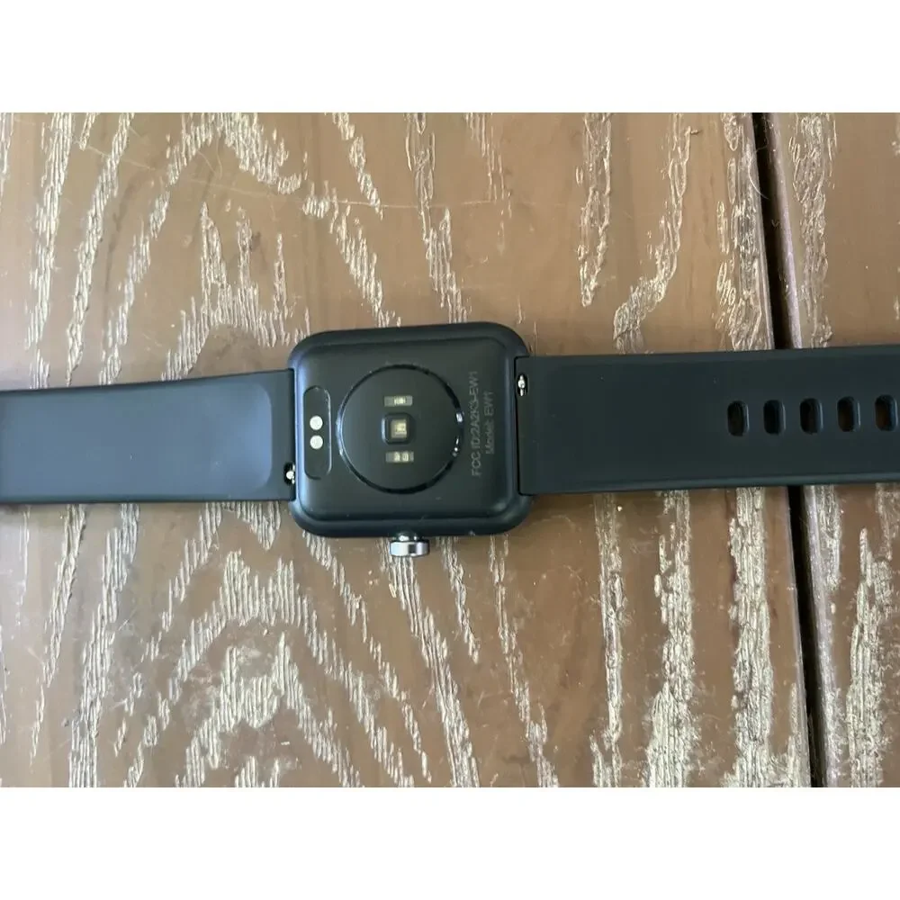 Letsfit EW1 Smart Watch Fitness Tracker Black Silicone Band Watch No Charger